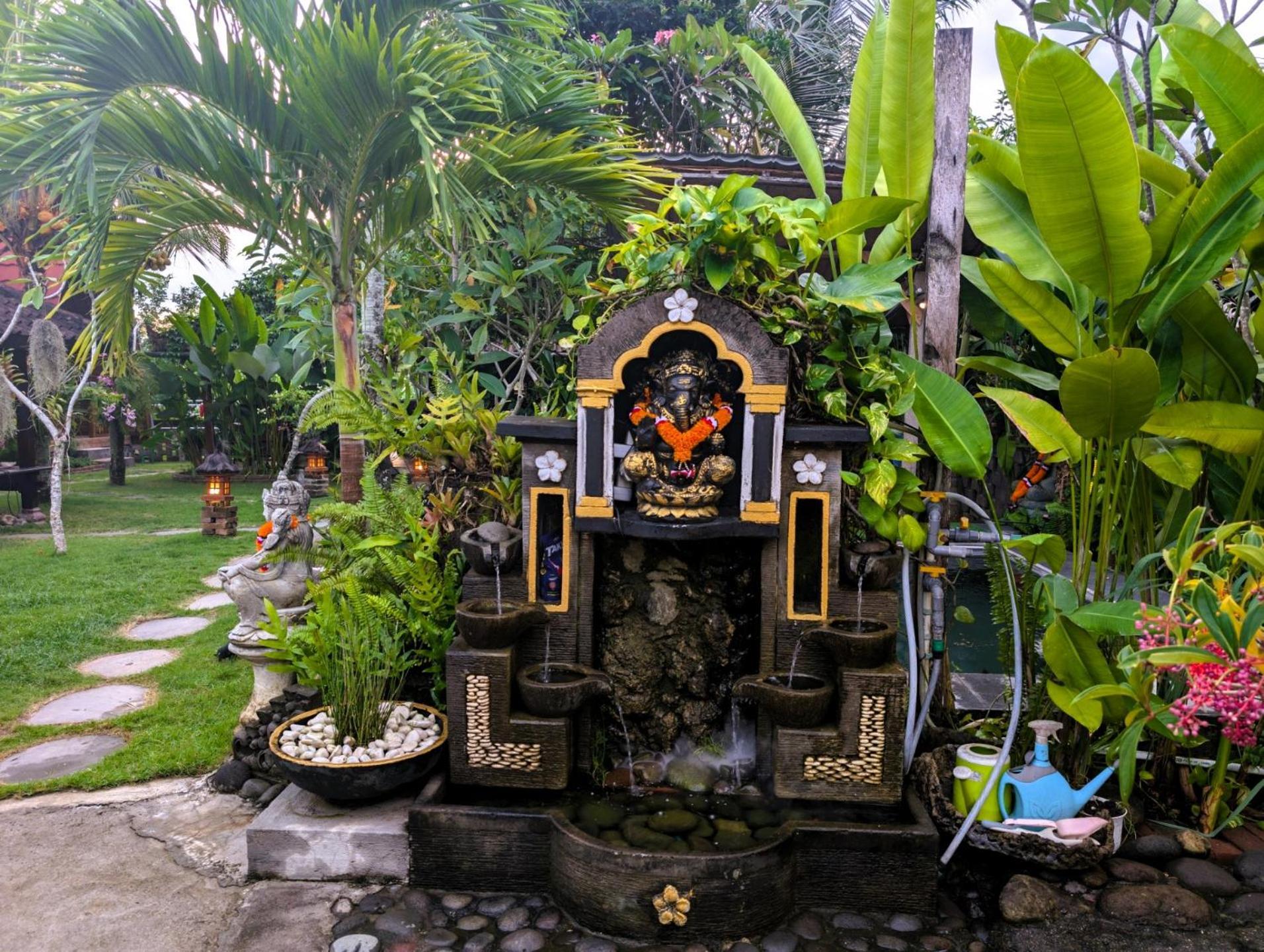 Ayumar Homestay Medewi Pulukan Extérieur photo