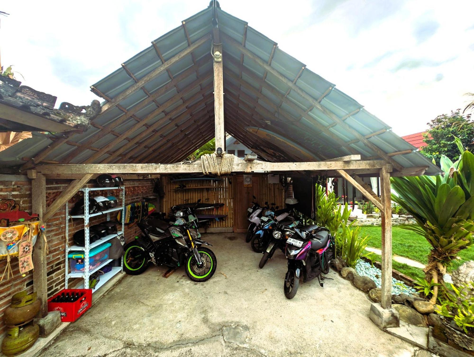 Ayumar Homestay Medewi Pulukan Extérieur photo