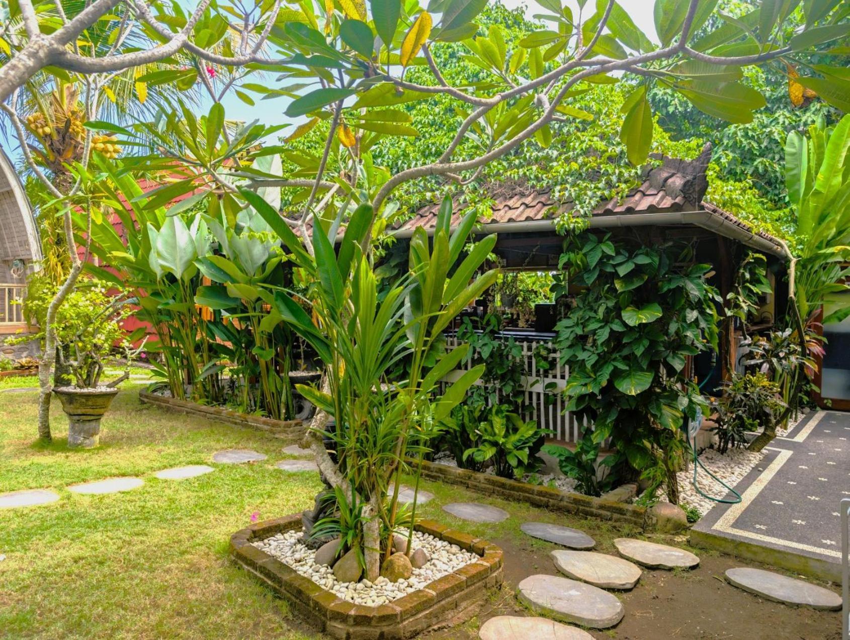 Ayumar Homestay Medewi Pulukan Extérieur photo